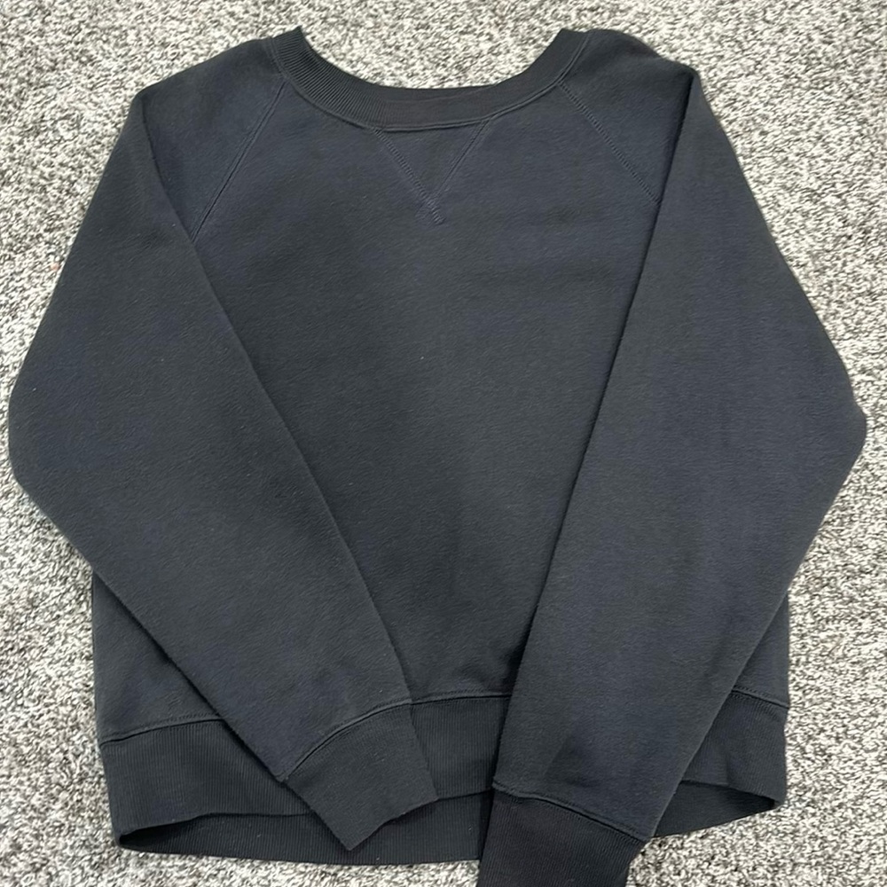Old navy crewneck